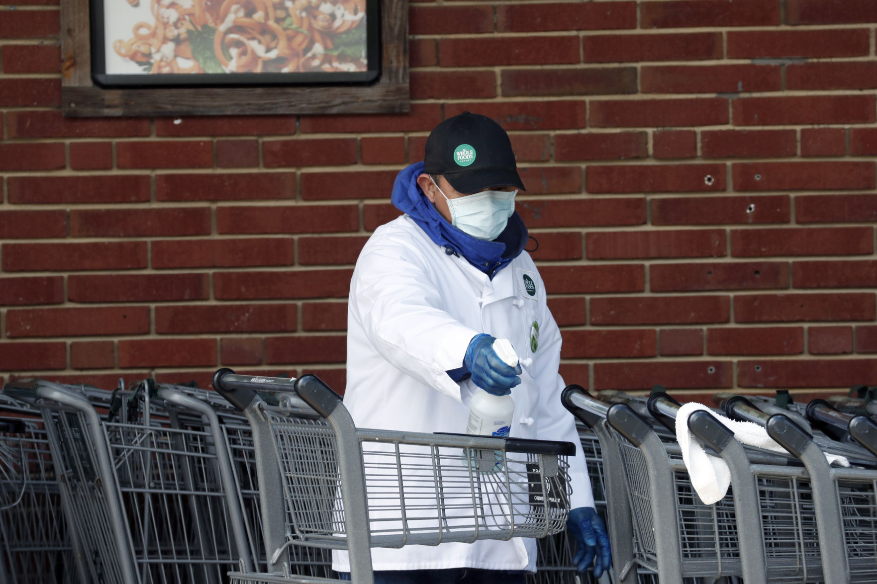 Virus Outbreak North Carolina